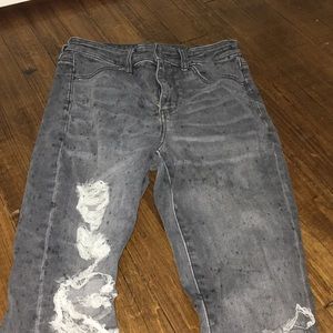 dotted grey/black ripped jeans